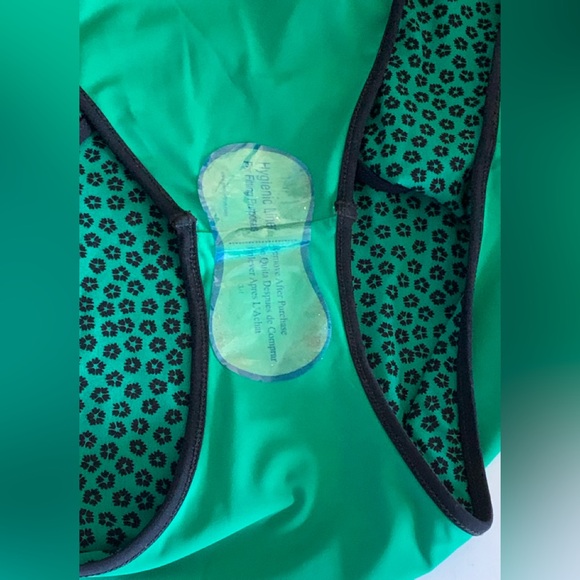 Diane Von Furstenberg Green & Navy V‑Neck One‑Piece Swimsuit - Picture 8 of 11